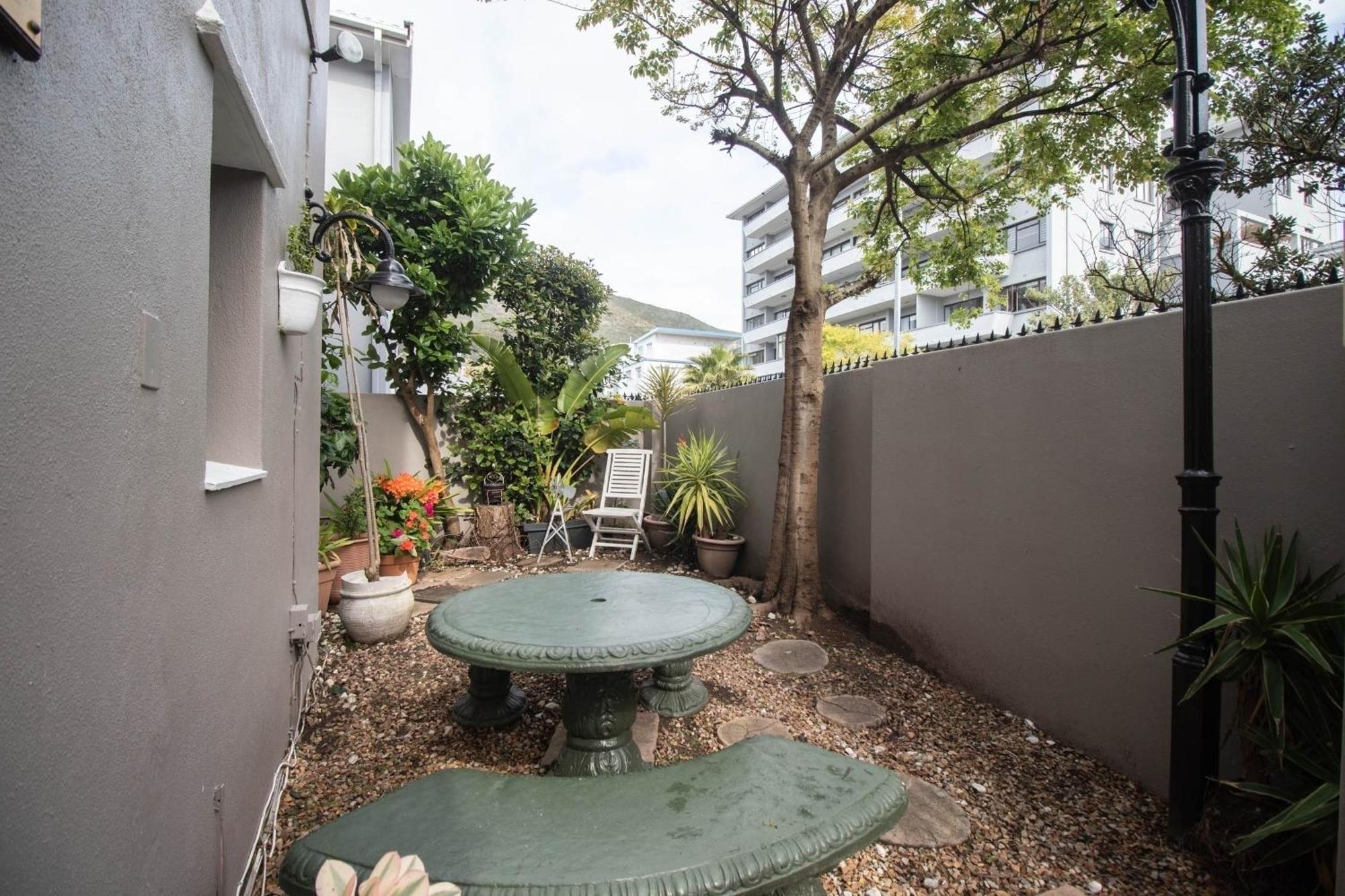 Spring Tide Inn By Ctha Cape Town Eksteriør bilde