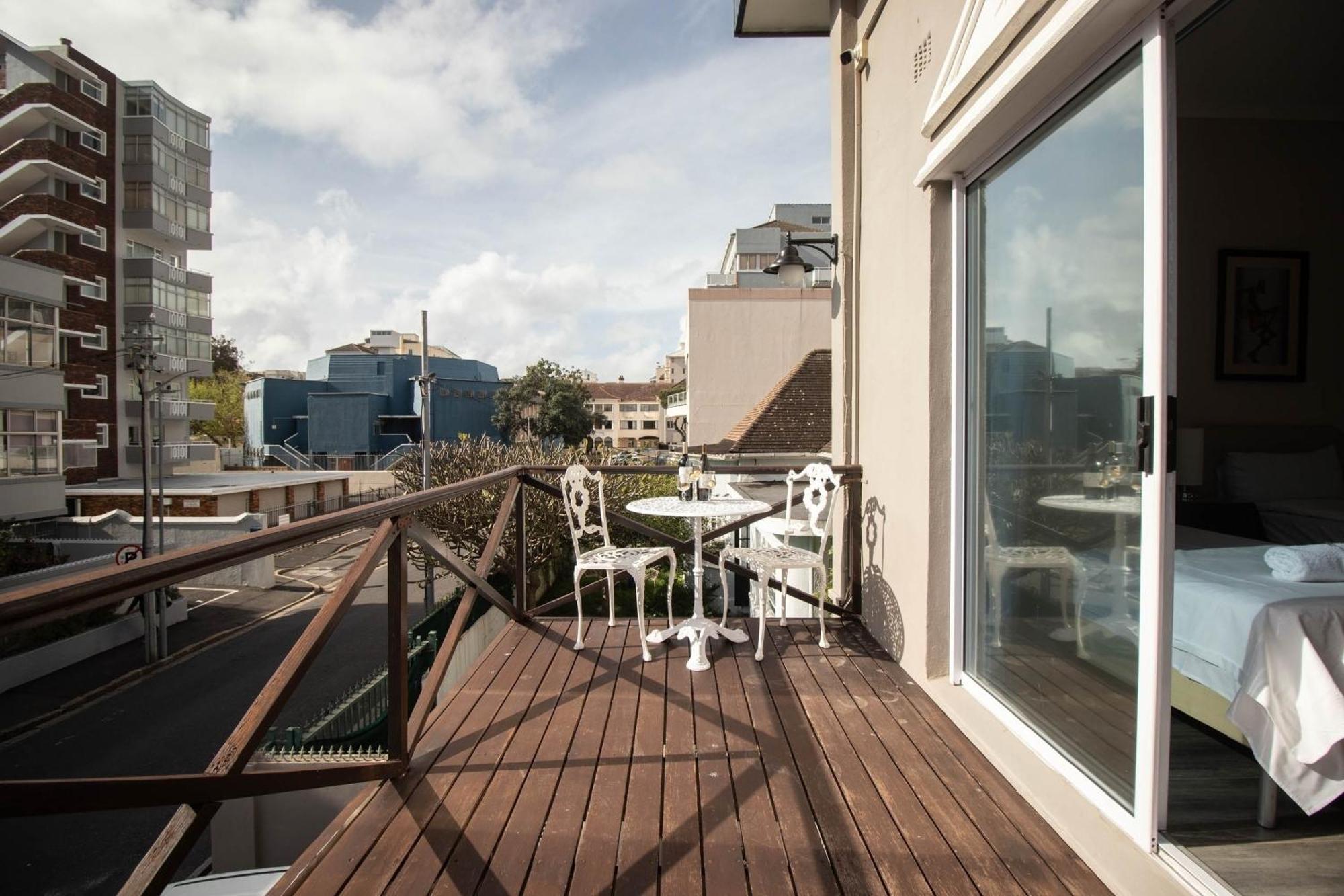 Spring Tide Inn By Ctha Cape Town Eksteriør bilde