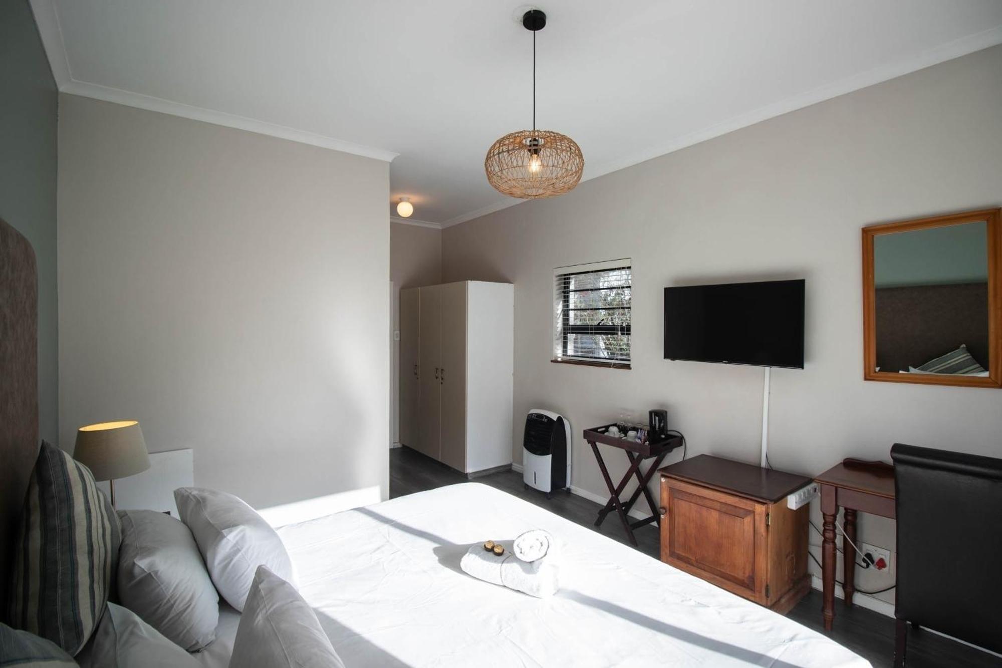 Spring Tide Inn By Ctha Cape Town Eksteriør bilde