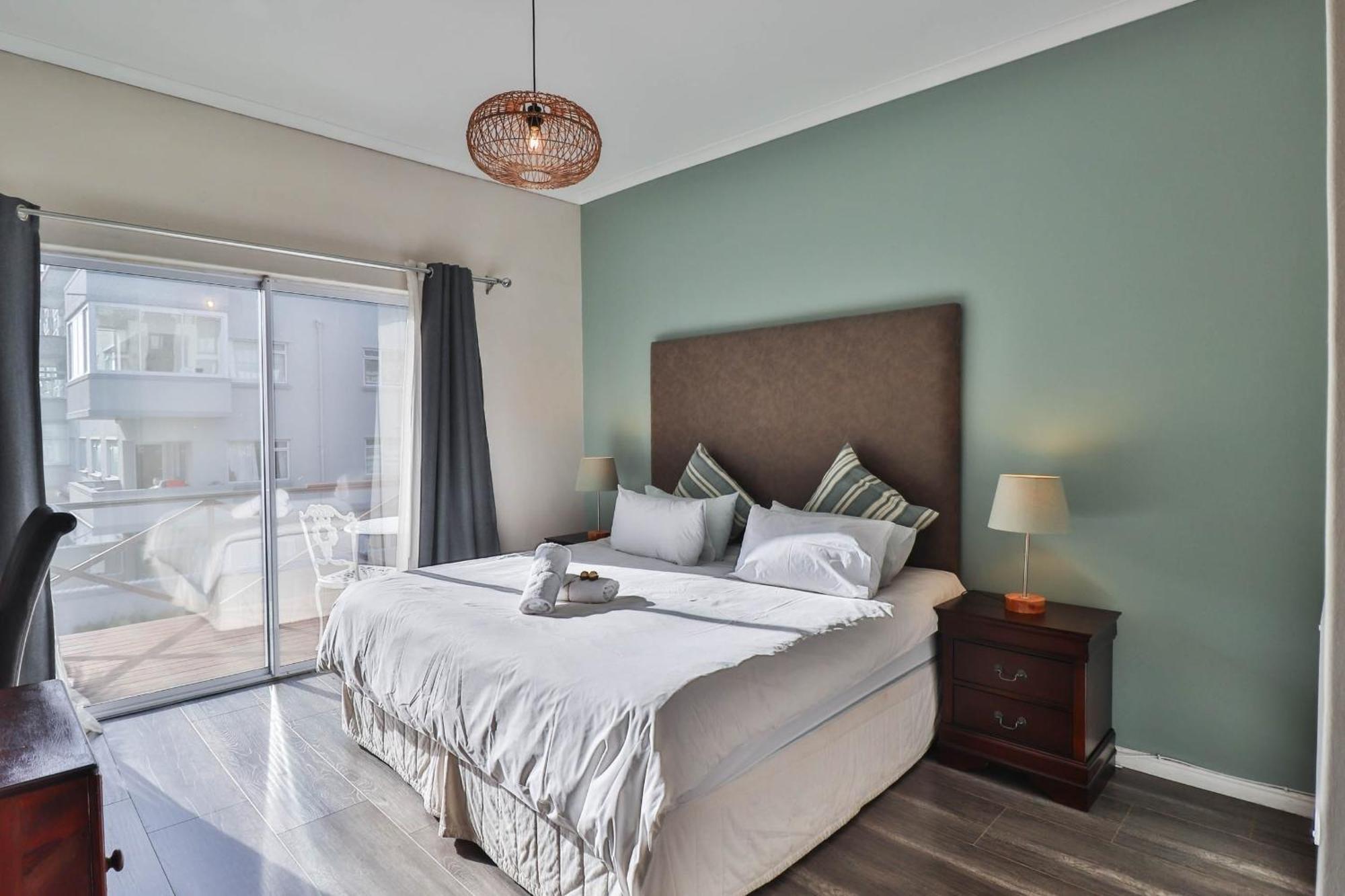 Spring Tide Inn By Ctha Cape Town Eksteriør bilde