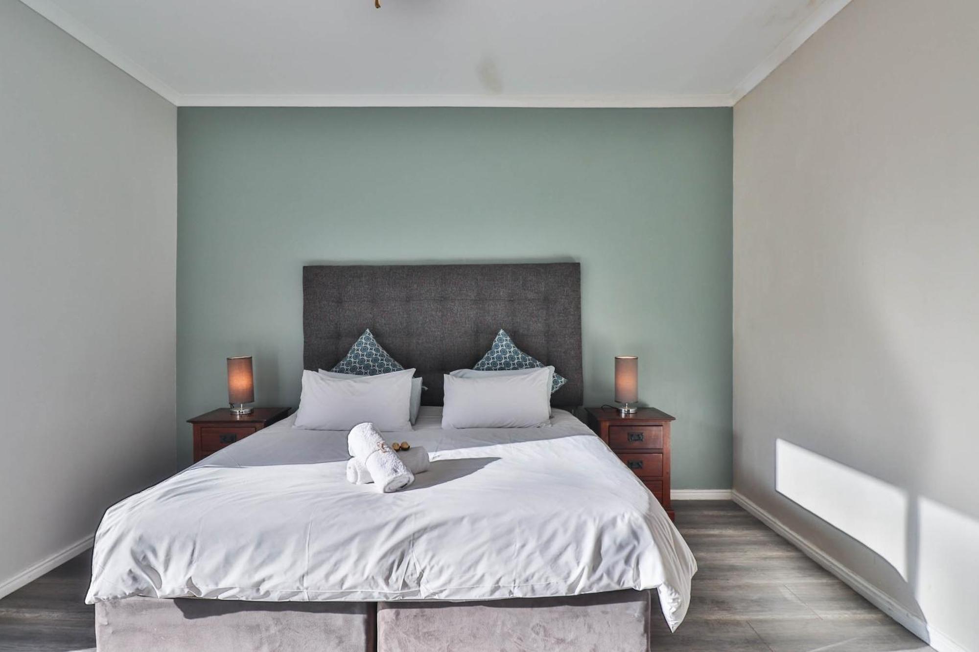 Spring Tide Inn By Ctha Cape Town Eksteriør bilde
