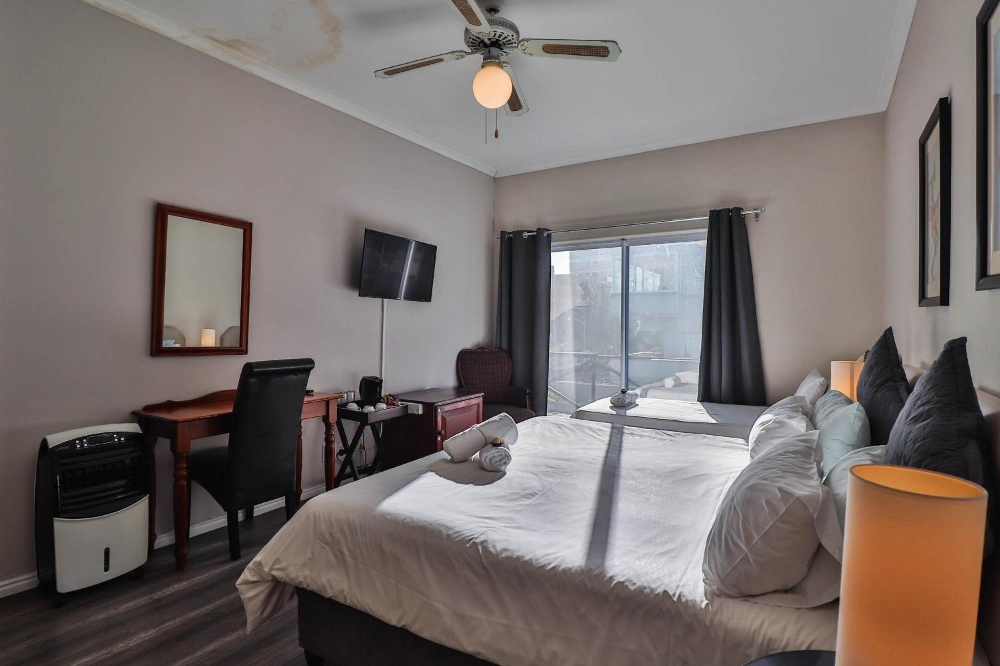 Spring Tide Inn By Ctha Cape Town Eksteriør bilde