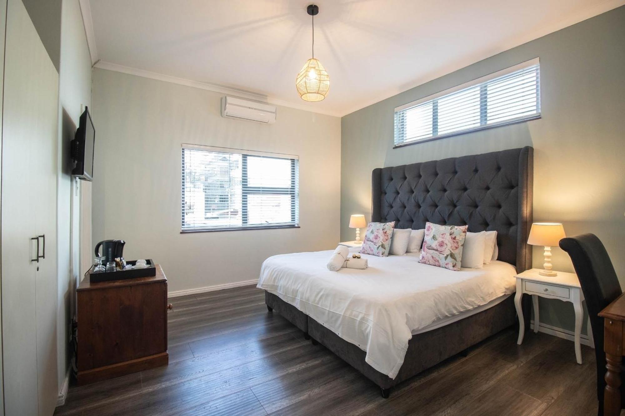 Spring Tide Inn By Ctha Cape Town Eksteriør bilde