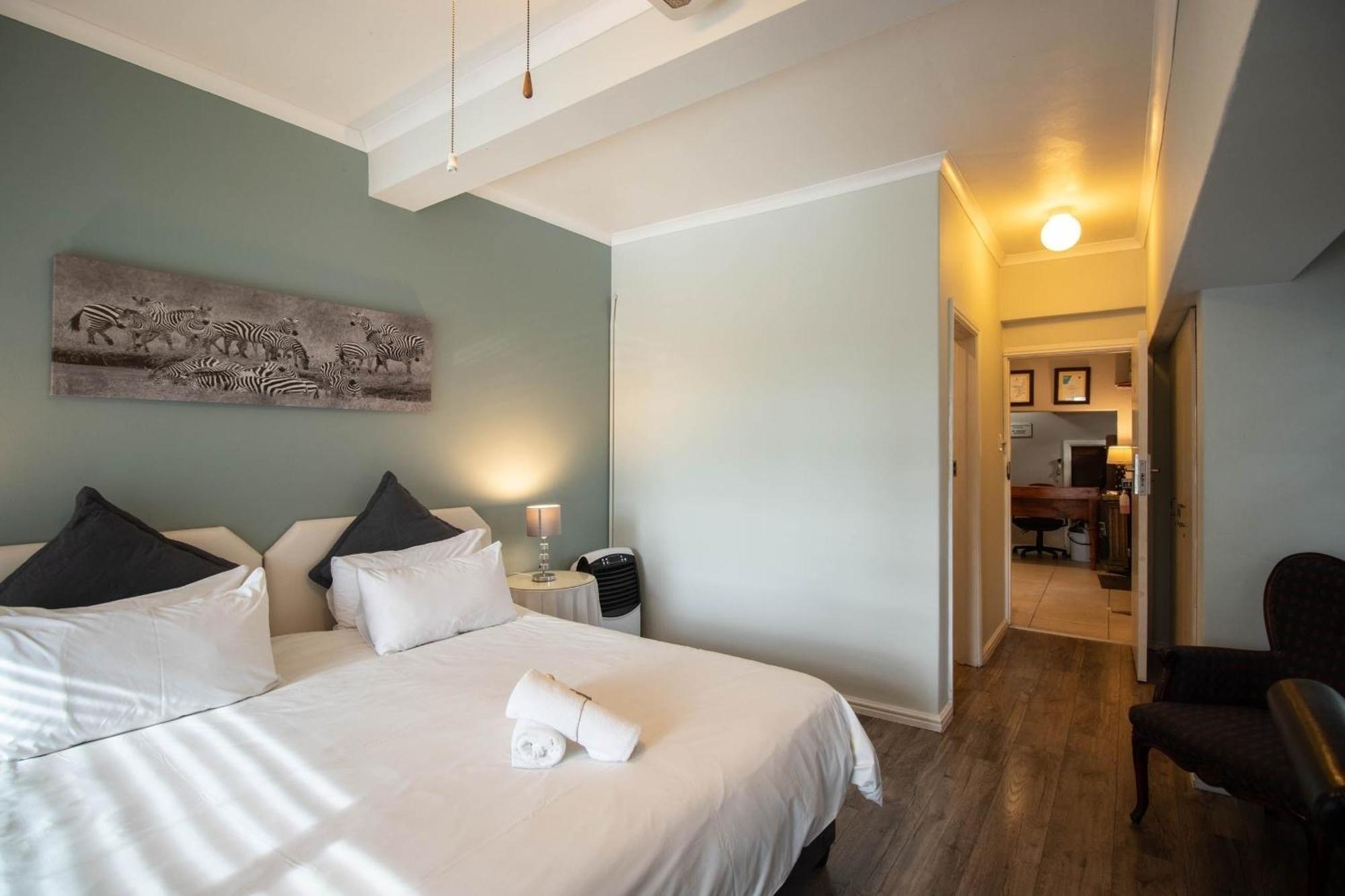 Spring Tide Inn By Ctha Cape Town Eksteriør bilde